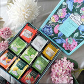 چای تی بگ میکس احمد Ahmad مدل دسته گل چای Tea Bouquet( جعبه فلزی آبی گلدار 72 عددی )