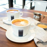 پودر قهوه لاوازا LAVAZZA مدل QUALITA ORO ( پاکت طلایی 250 گرمی )