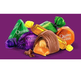 شکلات مخلوط نستله Nestle مدل کوالیتی استریت Quality Street ( جعبه کادوئی 900 گرمی )