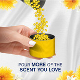 خوشبو کننده لباس لنور Lenor رایحه نسیم تابستانی Summer Breeze ( 155 گرم )