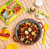 نودل سامیانگ samyang با طعم مرغ تند و سس لوبیا سیاه ( جاجانگ ) ( بسته 140 گرمی )