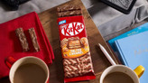 شکلات تخته ای کیت کت نستله Nestle kitkat مدل کارامل نمکی Salted Caramel ( 99 گرمی )