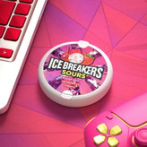 قرص خوشبو کننده دهان بدون قند ترش آیس بریکرز Ice Breakers مدل میکس توت ، توت فرنگی و گیلاس Mixed berry ، strawberry ، cherry