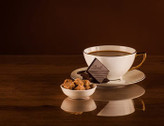 شکلات تخته ای لینت اکسلنس Lindt Excellence ( 99% کاکائو ) مدل فوق العاده قوی و تلخ Noir Absolu ( 50 گرمی )